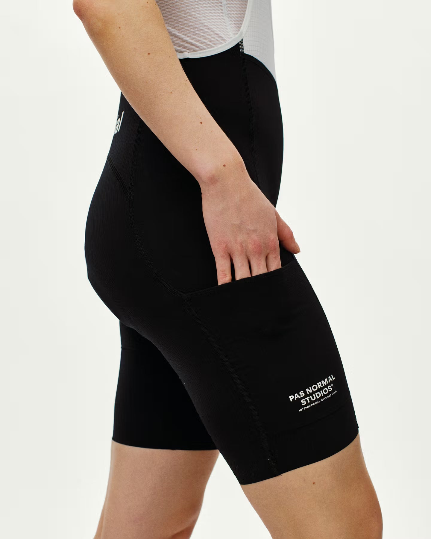 Women's Essential Light Cargo Bibs