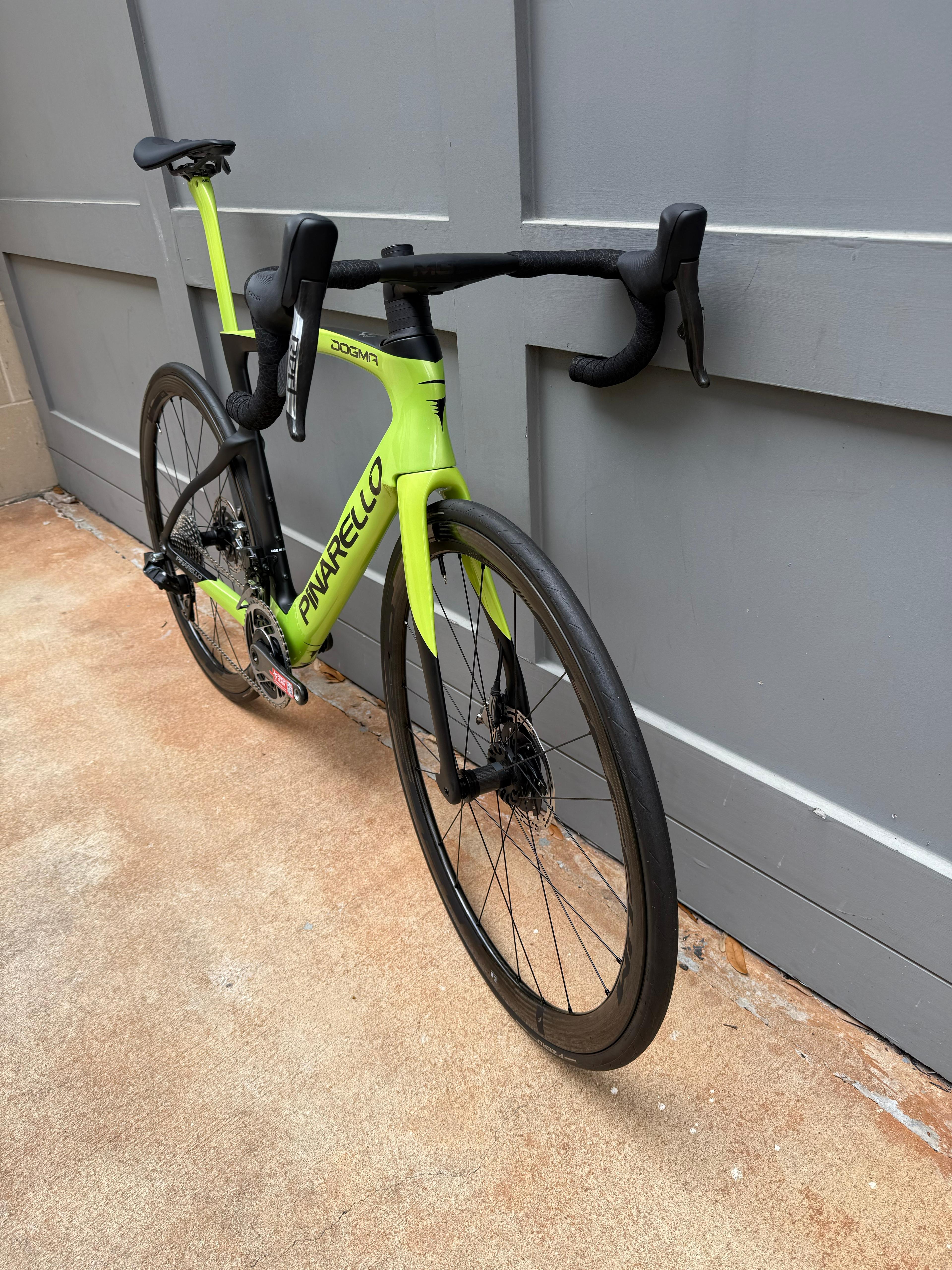 Dogma F 2023 SRAM Red AXS Fulcrum Wind 40 Carbon Wheels 55