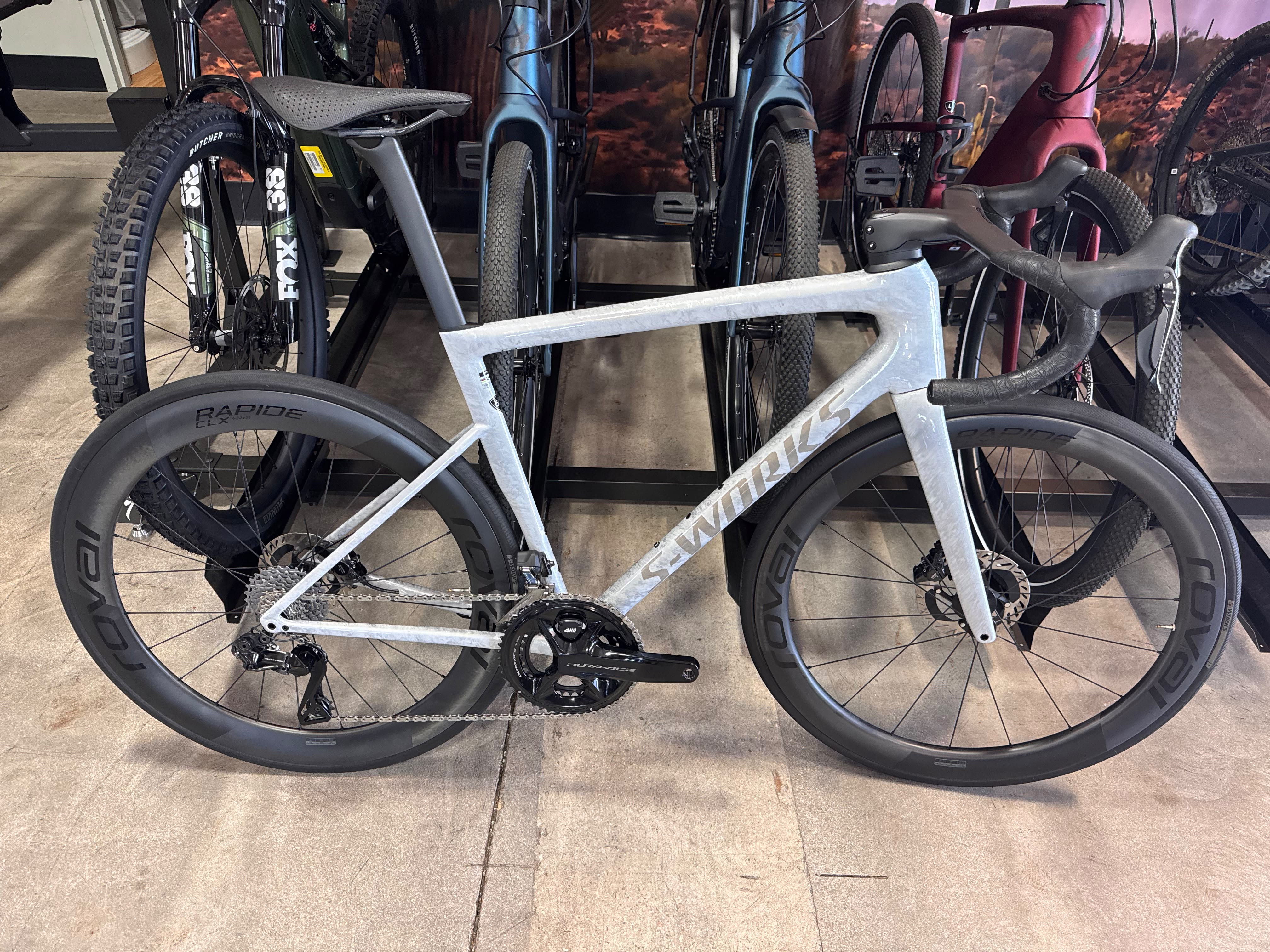 2025 S works Tarmac SL8 di2 New 54cm Pre-Owned