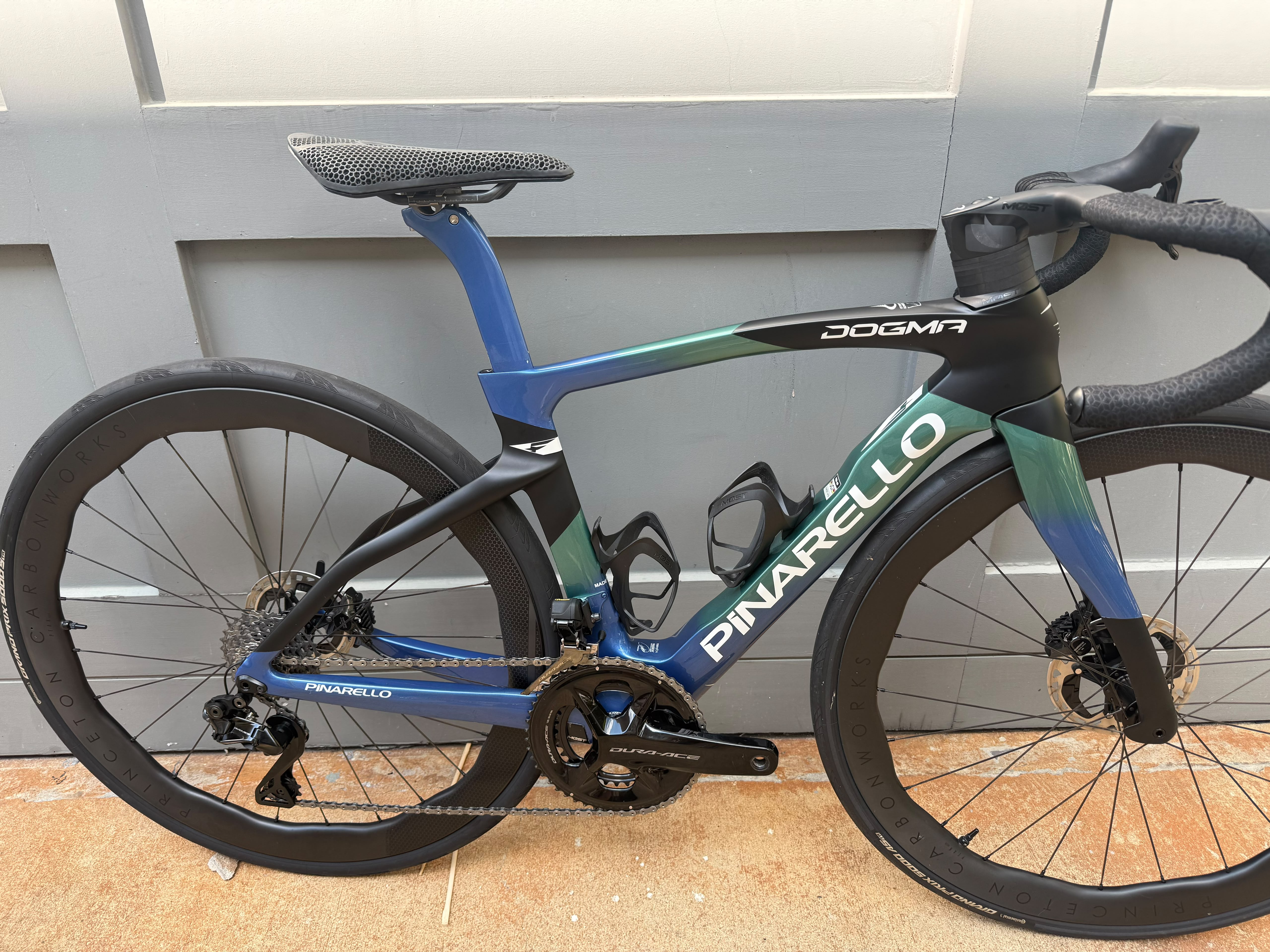2024 Pinarello Dogma F Nebula Green Blue Dura Di2 Princeton Peak Evo Pre-Owned